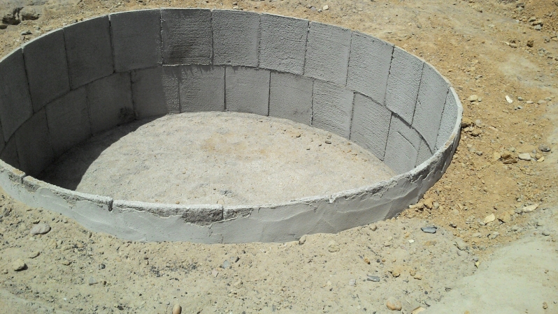Cisterna de placa em construção